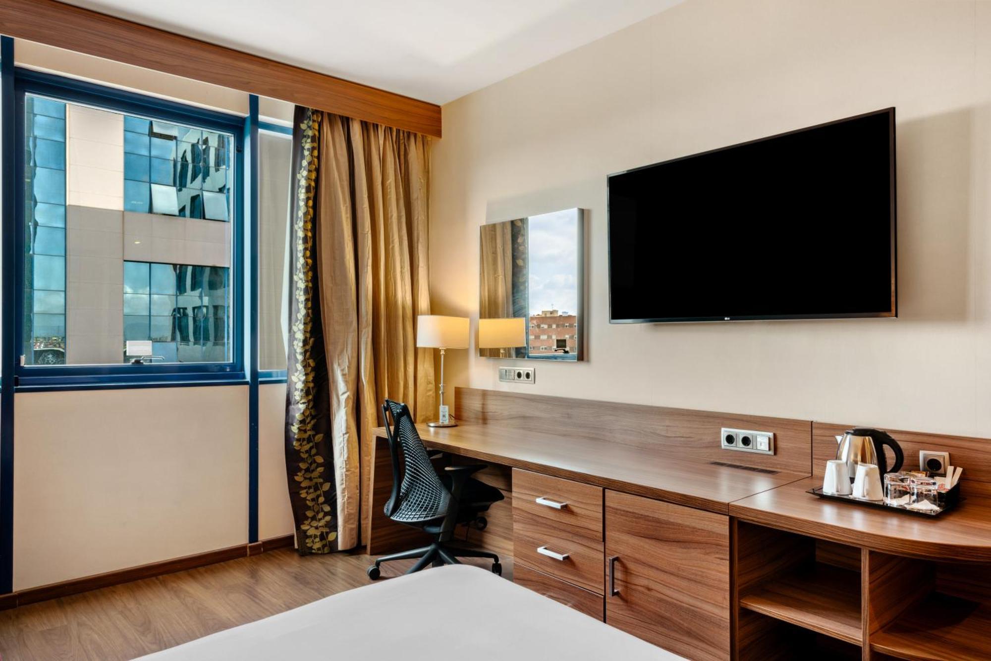 Hilton Garden Inn Sevilla Sevilha Exterior foto