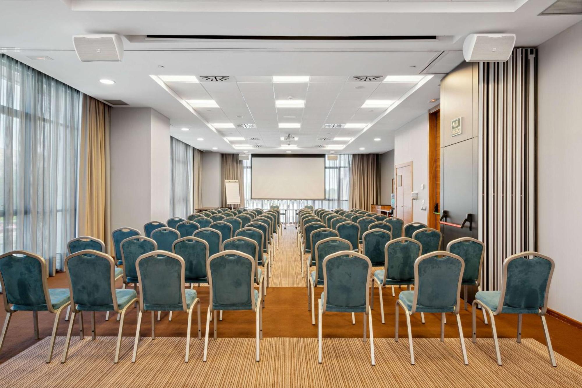 Hilton Garden Inn Sevilla Sevilha Exterior foto