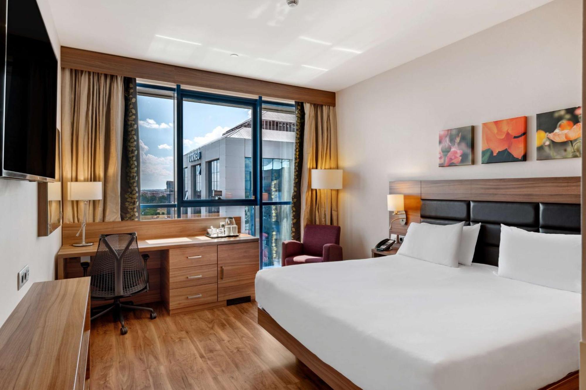 Hilton Garden Inn Sevilla Sevilha Exterior foto