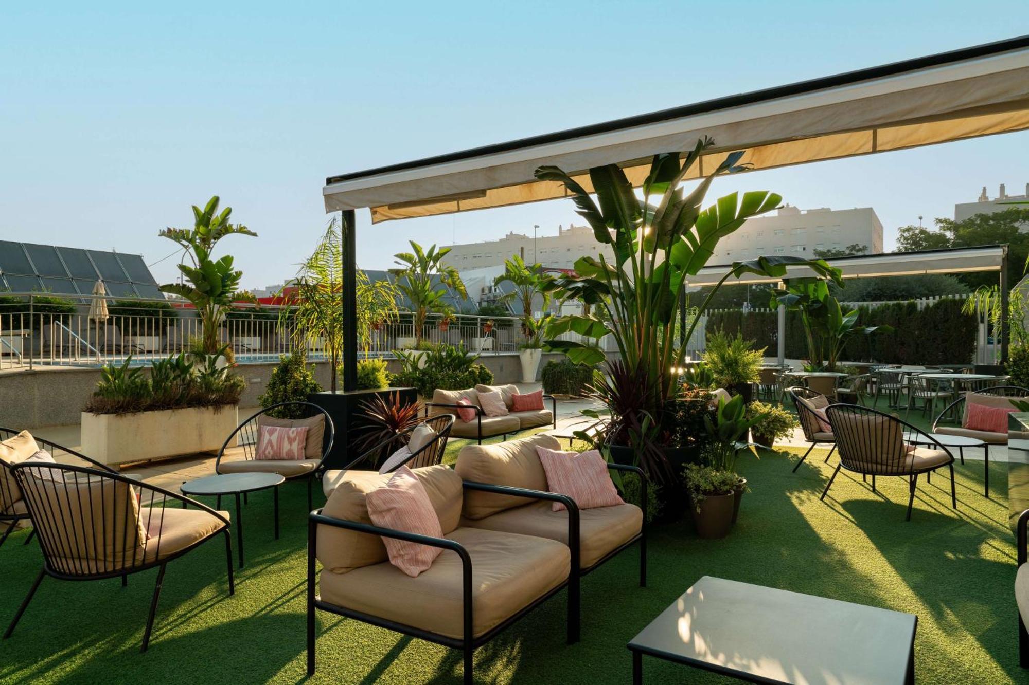 Hilton Garden Inn Sevilla Sevilha Exterior foto